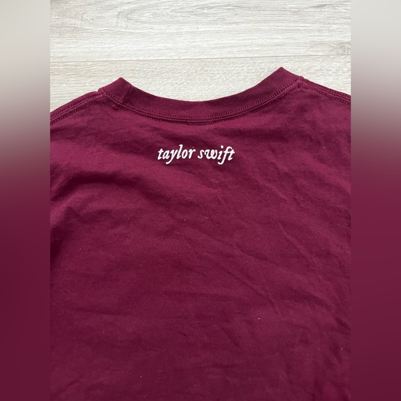 Taylor Swift Women’s In the Trees Burgundy Crop Tee Long Sleeves - Size Medium - Picture 6 of 7